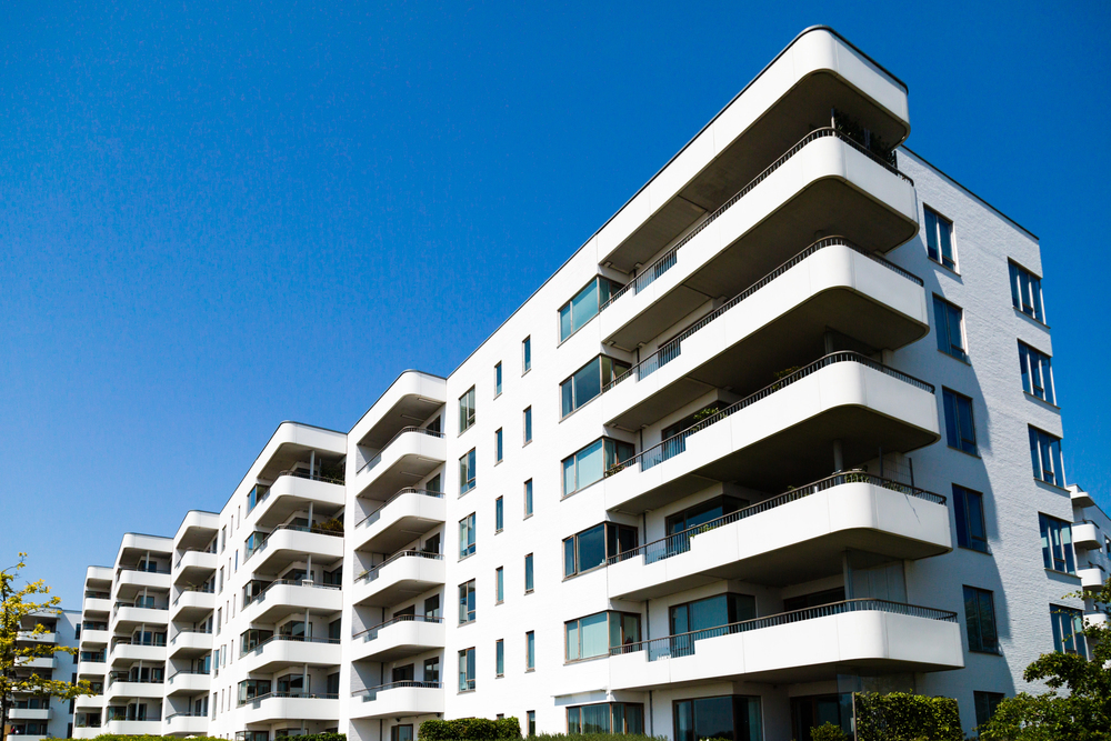 Impuestos al comprar y vender un piso en 2025